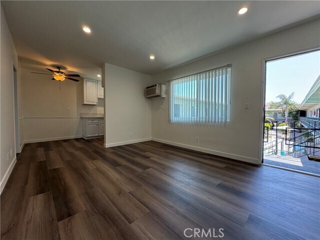 Building Photo - 7745 Laurel Canyon Blvd