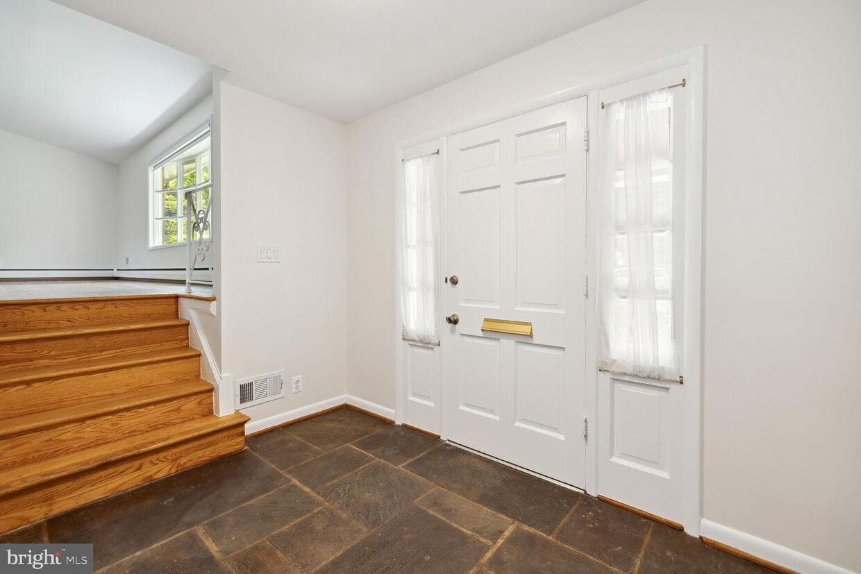 9803 Inglemere Dr, Bethesda, MD 20817 House Rental in Bethesda, MD
