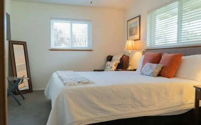 Building Photo - 3 Bedroom 2 Bathroom Home in Wine Country!