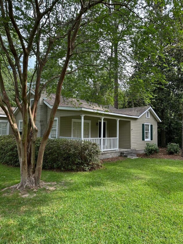 Foto principal - 508 W Alden Ave