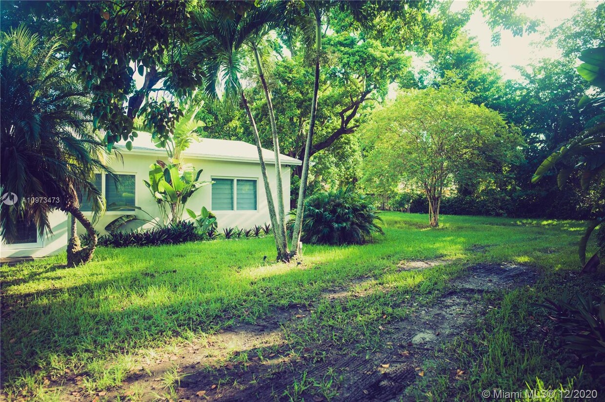 Primary Photo - 225 NW 159th St