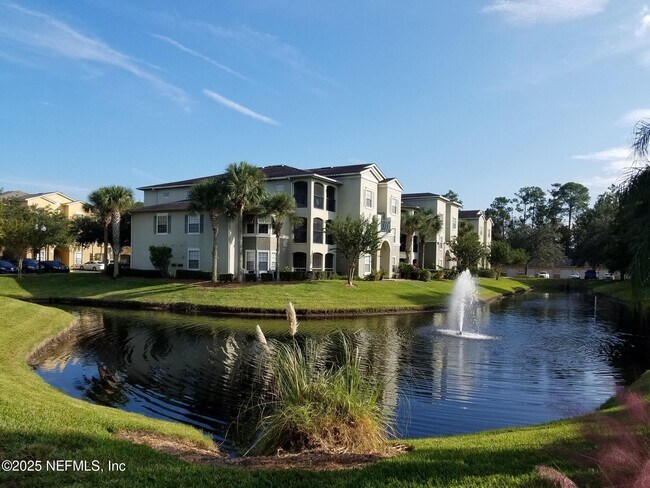 Foto del edificio - 3591 Kernan Blvd S