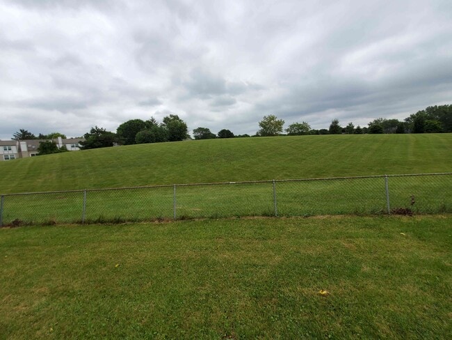 Building Photo - 4551 Bicek Ct