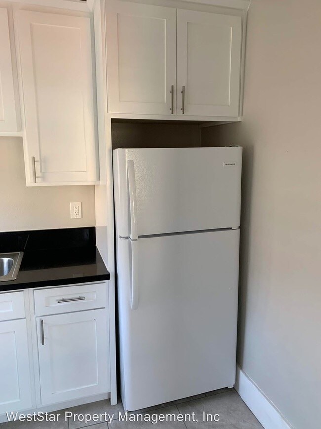 Foto del edificio - 322 Daisy Ave