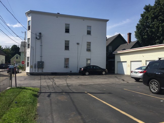Building Photo - 73 Clinton St