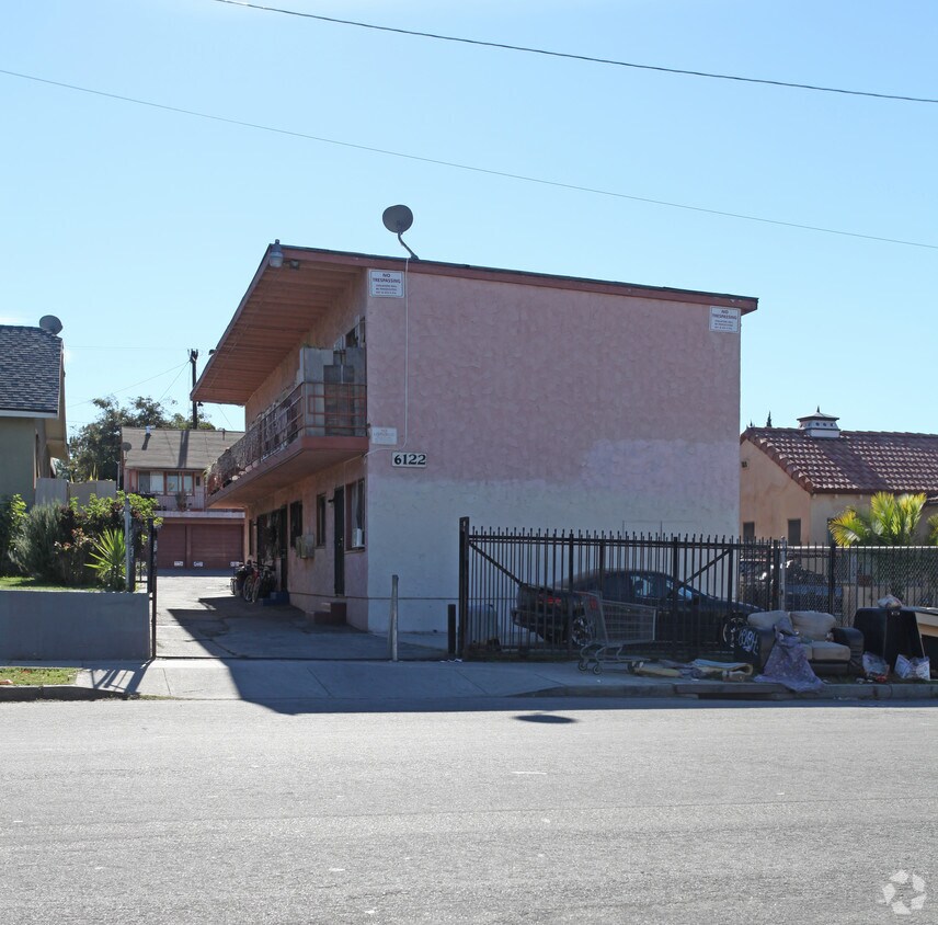 Building Photo - 6122 Mesa Ave