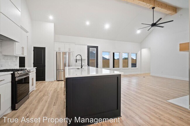 Foto del edificio - 4 br, 3 bath House - 501 Brookshire Ave