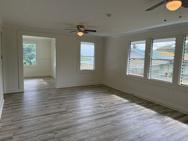 Building Photo - 5BR/1.5BA Home a short distance from Hilo!