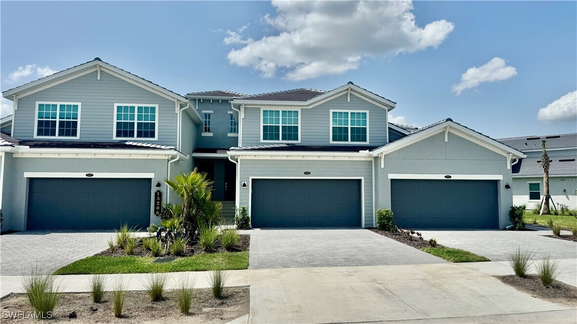Foto principal - 15206 Bluffton Ln