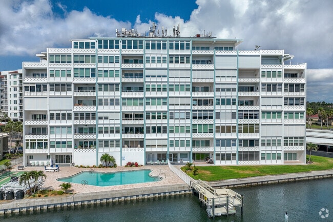 Building Photo - Brightwaters Tower of Snell Isle