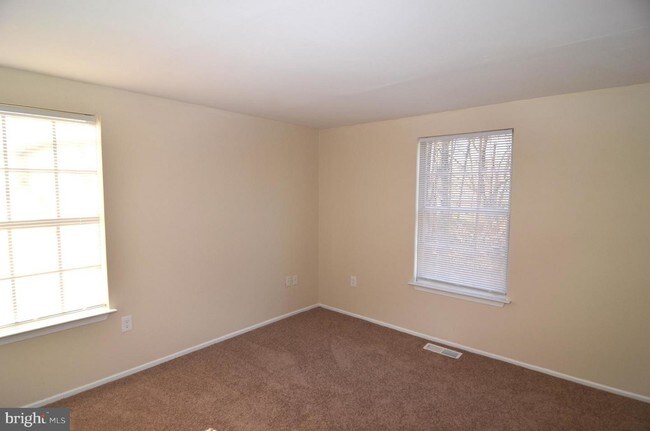 Foto del edificio - 777 Hatfield Ct
