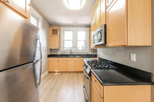 Foto del edificio - 429 S Pearl St