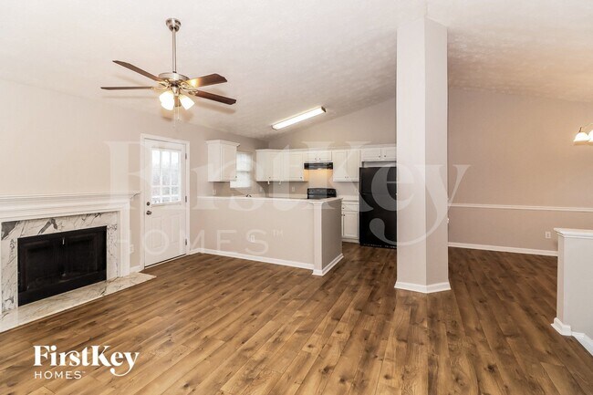 Foto del edificio - 8630 Bayhill Dr