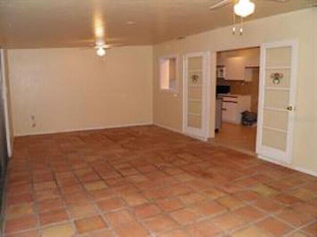 Building Photo - Single Family Home