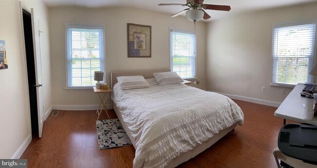 Foto del edificio - 8 Benjamin Franklin Dr