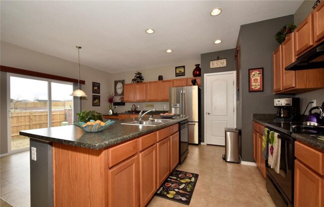 Building Photo - 7115 Silverwind Cir