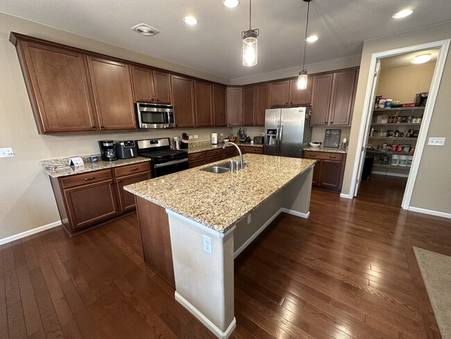 Foto del edificio - 7175 Mountain Spruce Dr