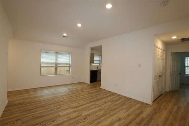 Foto del edificio - 27002 Winward Crk Trl