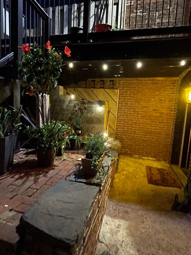 Foto del edificio - 1010 N Calvert St