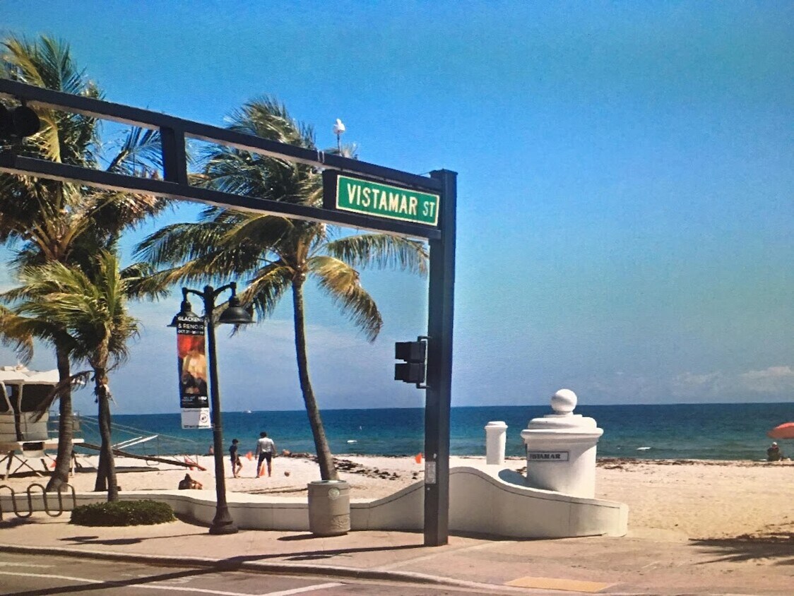 Foto del edificio - 720 Orton Ave