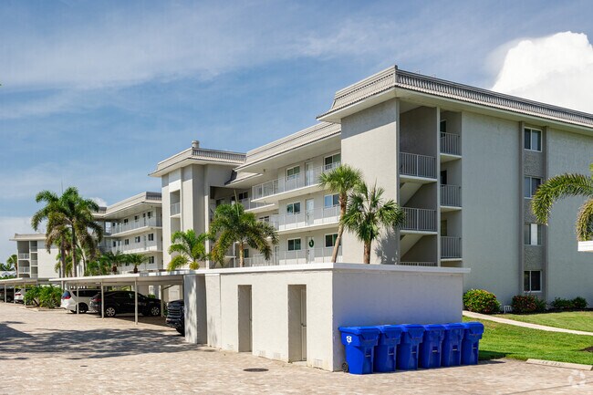 Foto del edificio - Mariner's Cove