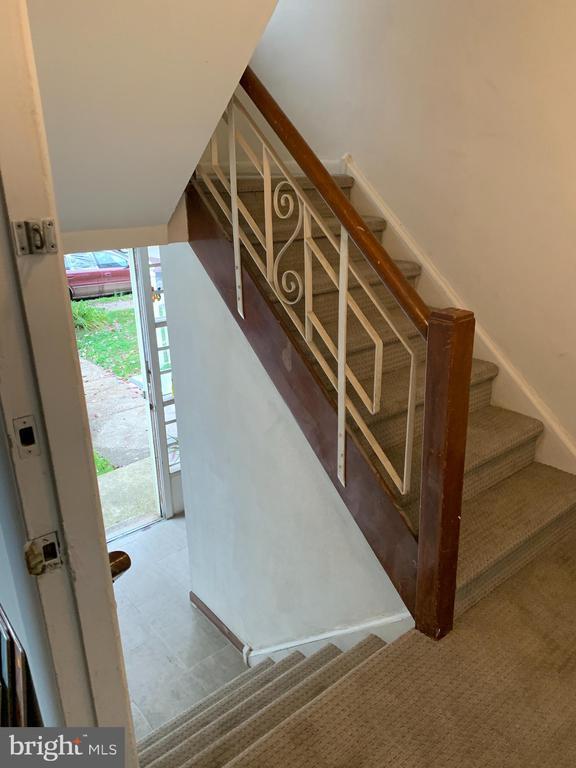 Building Photo - 4042 Balwynne Park Rd