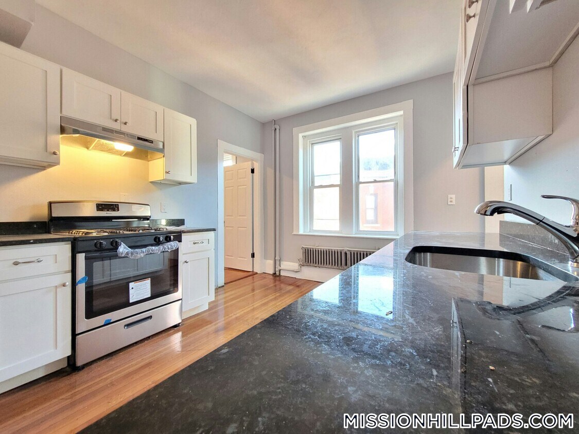 Foto principal - 43 Mt Pleasant Ave