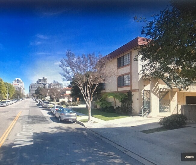 Foto del edificio - 372 W Doran St