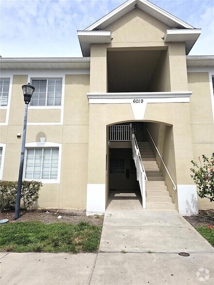Building Photo - 6019 Portsdale Pl