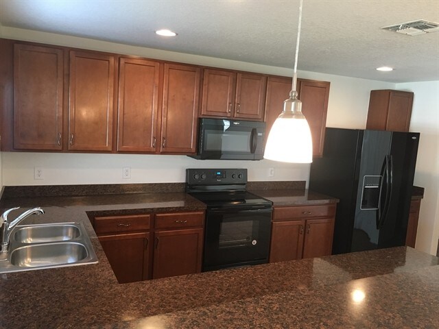 Foto del edificio - 7314 Tangle Bend Dr