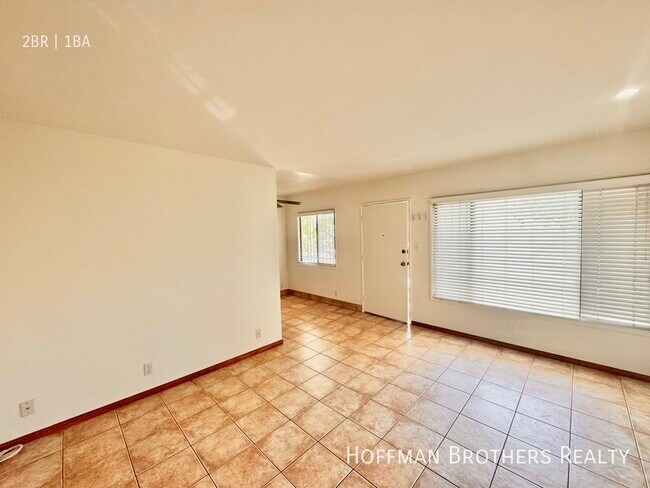 Foto del edificio - 1278 N Van Ness Ave