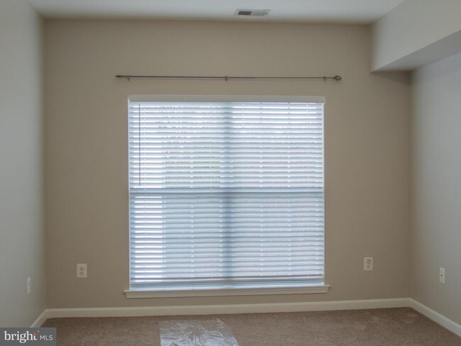 Building Photo - 15620 Everglade Ln