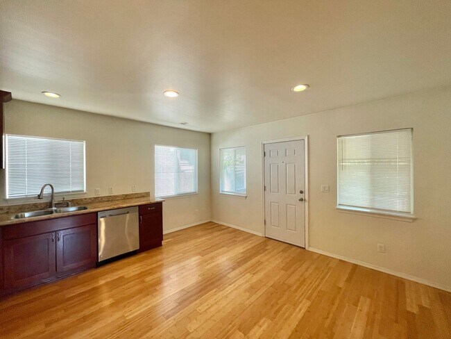 Foto del edificio - Great Entire ADU for Rent!