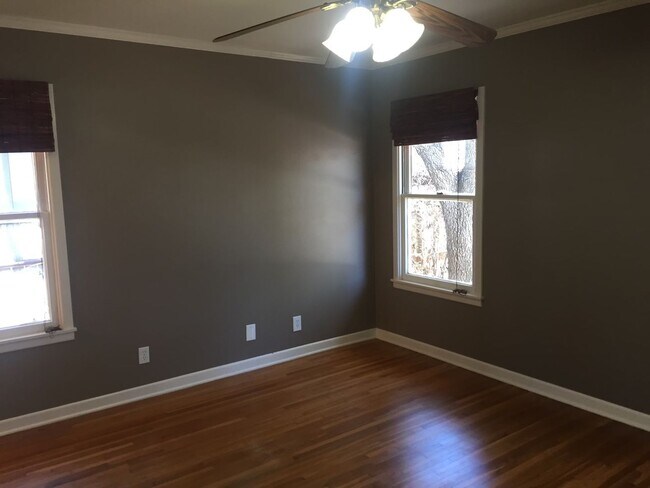 Foto del edificio - 925 Wilshire - 2/Bed 2/Bath - $1795/month