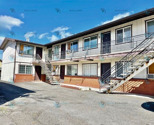 Foto del edificio - Charming 1-Bedroom Retreat with Stylish Fi...