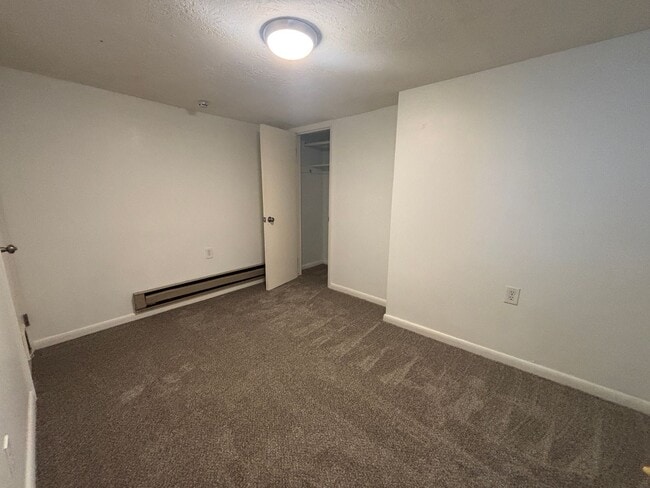 Foto del edificio - 650 N 10th Ave