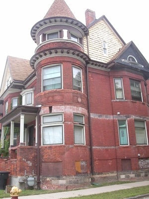 Primary Photo - 4304 Trumbull St