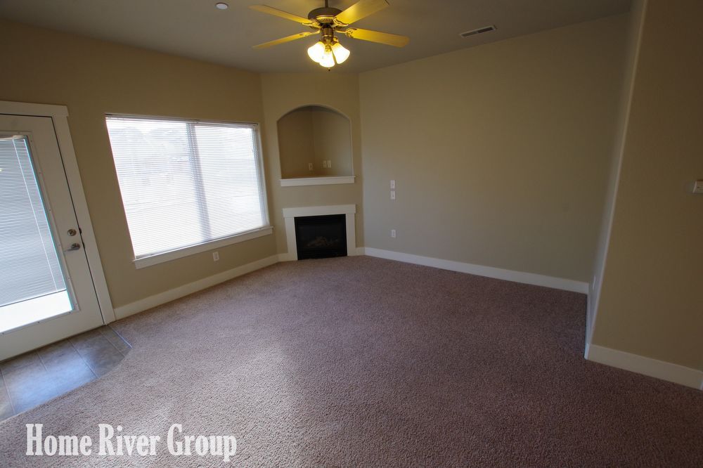 Building Photo - 16674 N Profit Cir