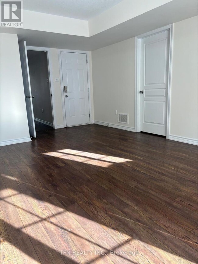 Building Photo - 5 Savage Dr