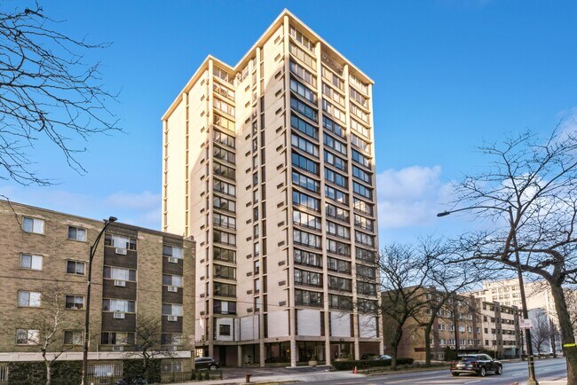 Foto del edificio - 5740 N Sheridan Rd