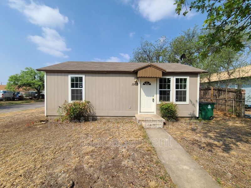 1923 N Oakes St, San Angelo, TX 76903 House Rental in San Angelo, TX