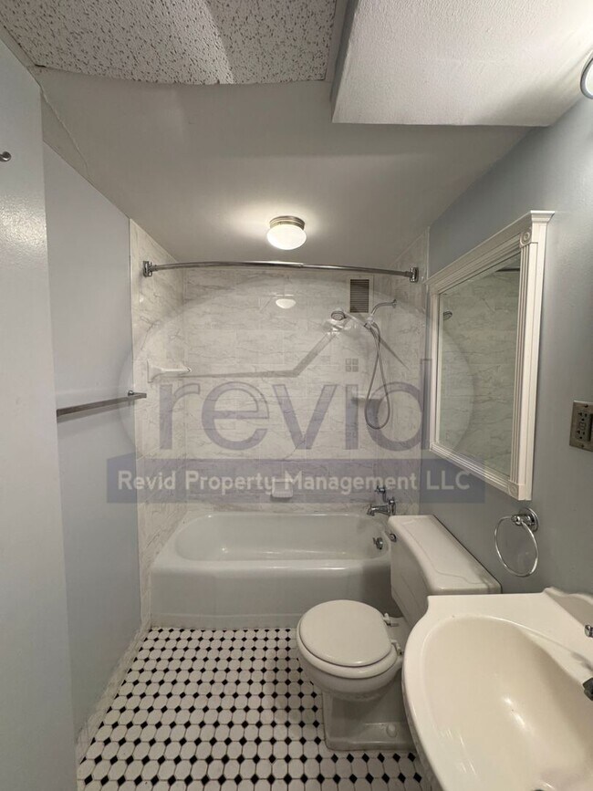 Foto del edificio - 10th Floor Unit!