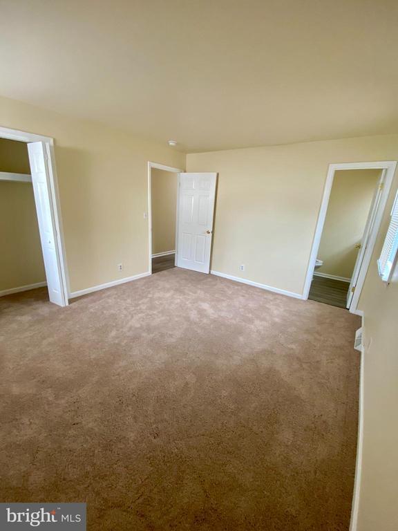 Foto principal - 6515 Old Plank Rd