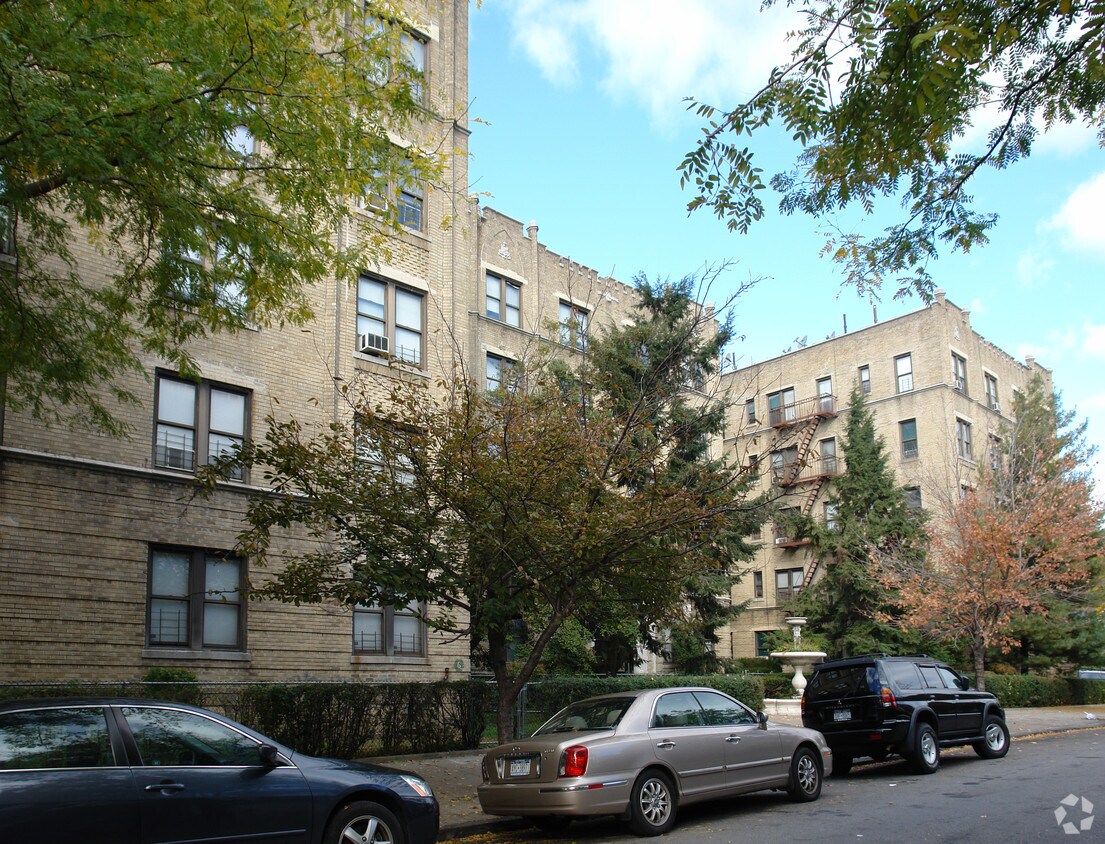 Foto del edificio - 125 Elliott Ave