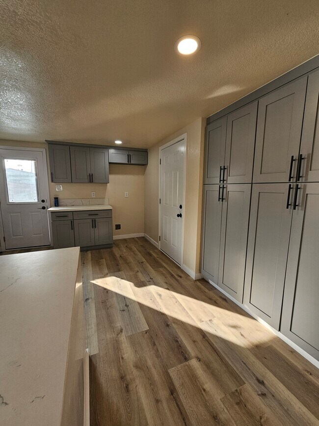 Photo - 4310 W 159th St House