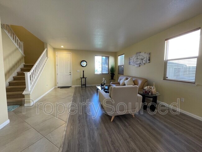 Building Photo - 2452 Donatello St