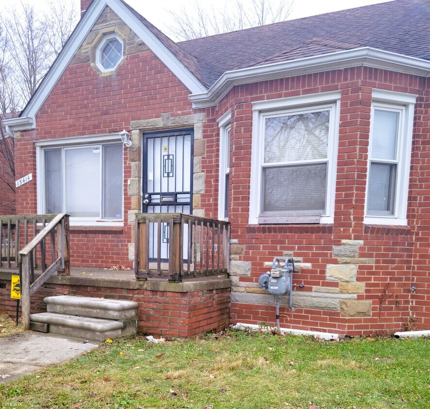 3 br, 1 bath House 15414 Eastburn St House Rental in Detroit, MI