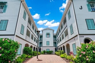 Building Photo - 7503 Atlantis Way