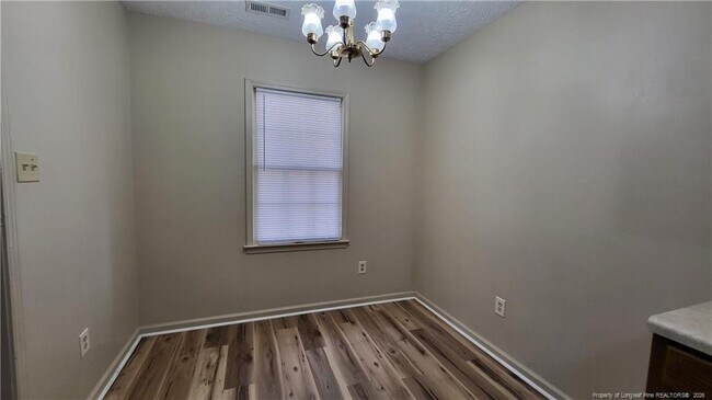 Building Photo - 3703 Cliffridge Dr