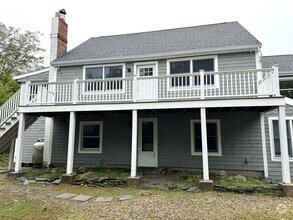 Building Photo - 18 Wingaersheek Rd